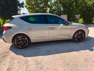 Cupra Leon Edge 1.5 PLUG-IN 204cv NLT
