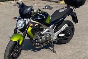 Suzuki gladius 650 Naked