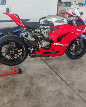 Ducati Panigale v2