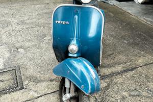 vespa 50 r conservata 