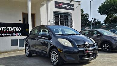 TOYOTA Yaris 1.0 5 porte Sol