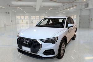 AUDI Q3 45 TFSI e S tronic Business