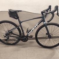 Bici gravel Giant revolt 0