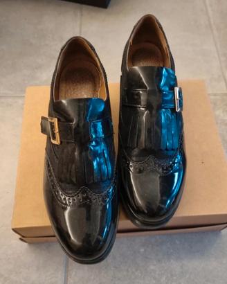 Scarpa Elegante Donna con Plateau Verniciato Nero