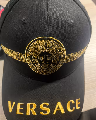 Cappello versace