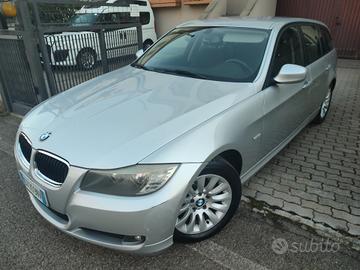 BMW 318D 2009EURO5 OK PER NEOPATENTATI MOLTO BELLA