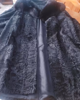 Cappotto pelliccia astrakan vintage anni 60