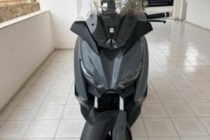 Yamaha X-Max 300 Tech Max