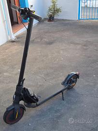 Xiaomi mi scooter 2 pro - monopattino elettrico