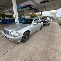 Trasporto auto e roulotte