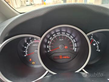 KIA VENGA DIESEL 1400