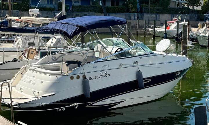 Glastron GS 259-Barca Usata