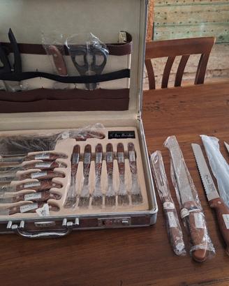 set di 22 tra coltelli e accessori cucina