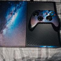 Xbox One 500GB + 1 tb 2 pad giochi e accessori.