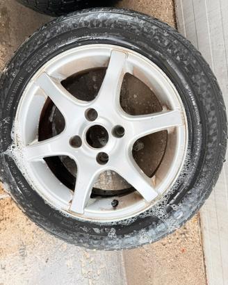 Cerchi in lega attacco 4x108, 6,5x15 “