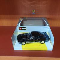 Ford Mustang GTA Fastback Bburago scala da 1/18