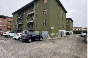 Immobile in asta di 95 m² con 3 locali e box auto 