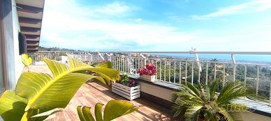 Panoramico attico vista mare/etna acireale