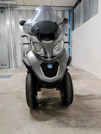 MP3 500 scooter PIAGGIO 