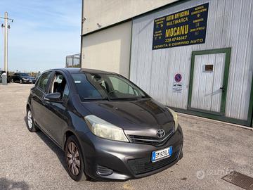 Toyota Yaris 1.0 5 porte