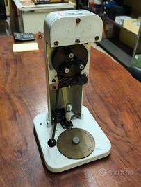 Pantografo manuale per incidere anelli