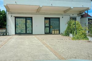 Locale commerciale 180+200mq