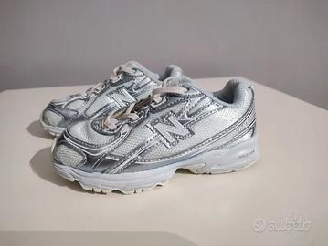 Scarpe New Balance 740 n. 26