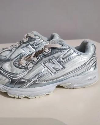 Scarpe New Balance 740 n. 26