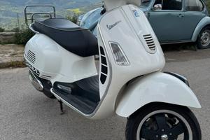 Vespa GTS 300 ie