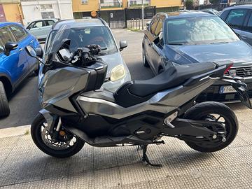 Honda Forza 750 - 2025