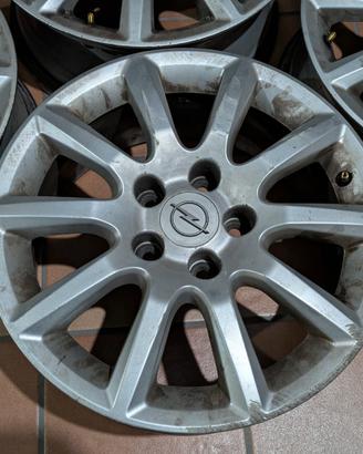 cerchi originali Astra h 16 pollici