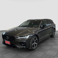 VOLVO V60 V60 B4 (d) automatico Plus Dark