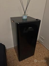 Frigorifero Hisense 150L nero - come nuovo