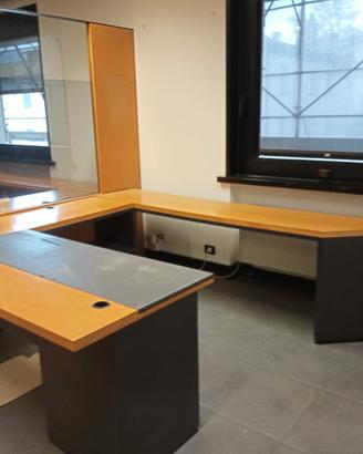 ufficio in vetro