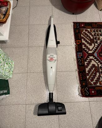 Aspirapolvere delonghi