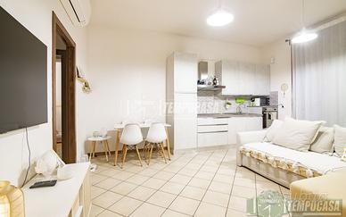 |TRE LOCALI IN CLASSE B - RISTRUTTURATO|