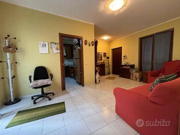 Appartamento di 65 m² con 2 locali e box auto a Mo