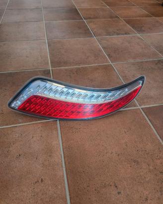 Faro posteriore sinistro (lato autista) Lancia Del