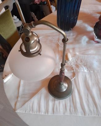 Lampada da tavolo Ministeriale vintage