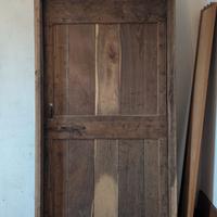 Porta in castagno rustica