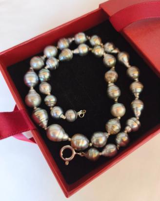 Collana di perle di Tahiti grigio silver e oro 18k