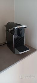 Macchina caffè Nespresso Pixie usata pochissimo