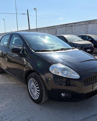 Fiat Grande Punto 1.3 MJT 75 CV 5 porte Dynamic