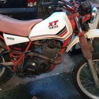 Yamaha XT 550 o valuto scambio con Castom