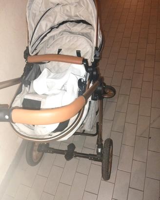 passeggino trio 3 in 1 usato ma in buone condizion