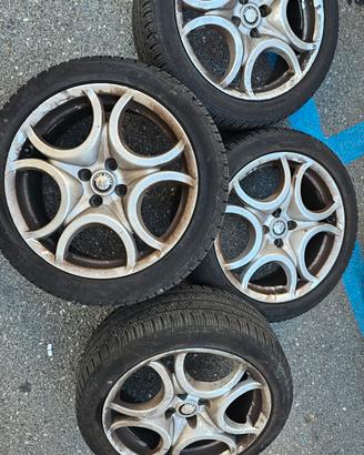 4 cerchi in lega Alfa Romeo MiTo + 4 gomme Apollo