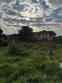Terreno di 1000 m² a Giugliano in Campania