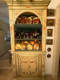Mobile credenza