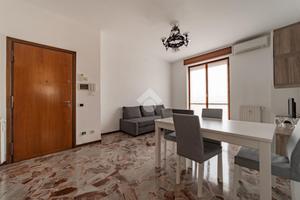 2 LOCALI A PADERNO DUGNANO