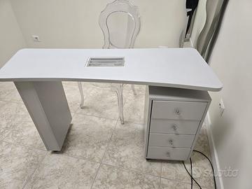 Tavolo Manicure estetista